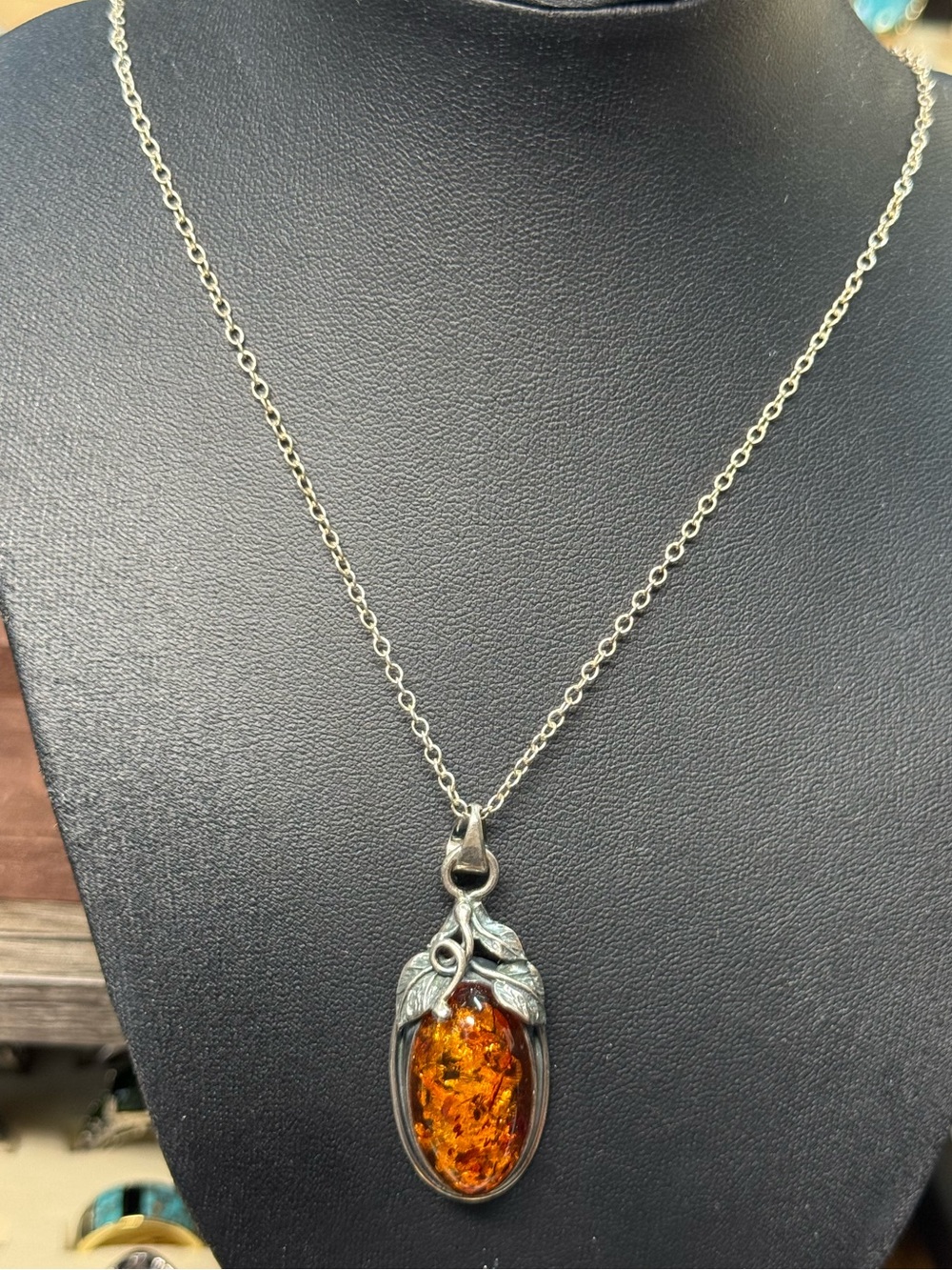 Silver Leaf Amber Pendant Necklace - Honey Orange